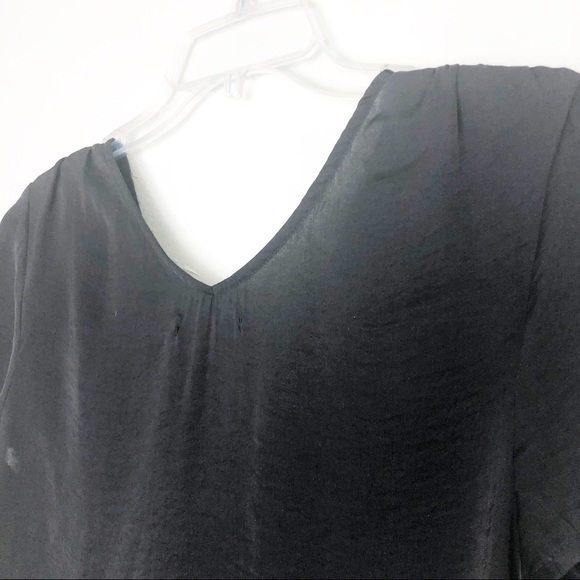 Kendall & Kylie for Pacsun Black Short Sleeve V-Neck Button Down T-shirt Size M - Picture 5 of 13